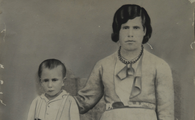 Jerónima Blanco y su hijo Fernando./