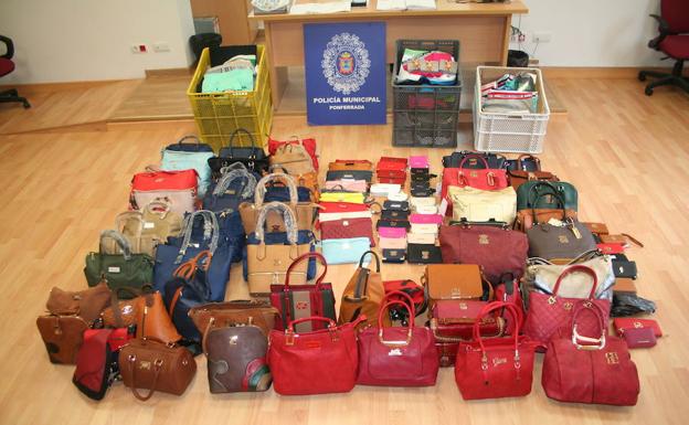 Material decomisado por la Policía Municipal de Ponferrada en el mercadillo semanal.