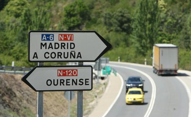 La carretera Nacional 120 comunica actualmente Ponferrada con Orense. /César Sánchez