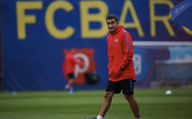 Ernesto Valverde, durante el entrenamiento.