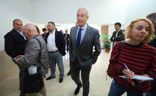 El gerente del hospital del Bierzo, José Antonio Visedo. /César Sánchez