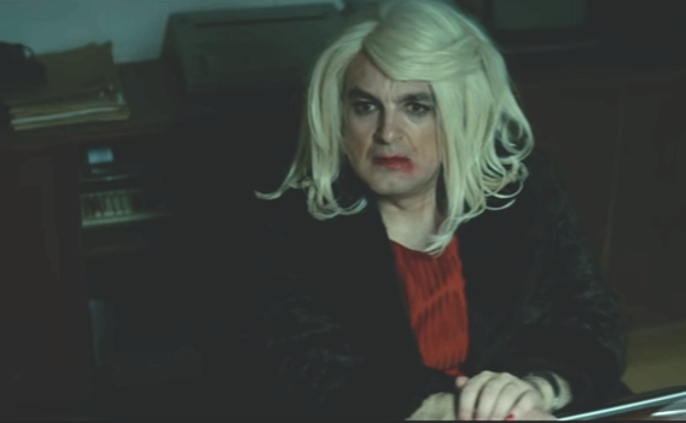 Nacho Vigalondo protagoniza el videoclip./YouTube
