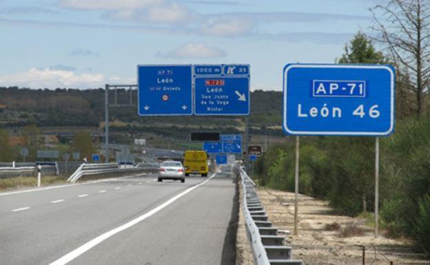 1.779 vehículos pesados circulan de media por las autopistas leonesas cada día