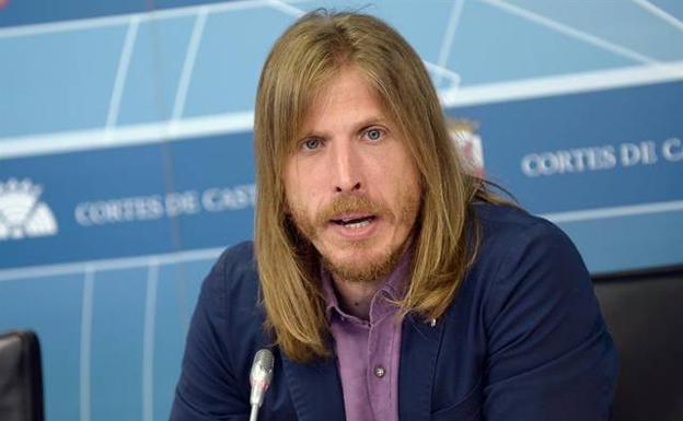 Pablo Fernández lamenta los «hechos muy graves» ocurridos en Cataluña que afectan «a las raíces más básicas de la democracia»