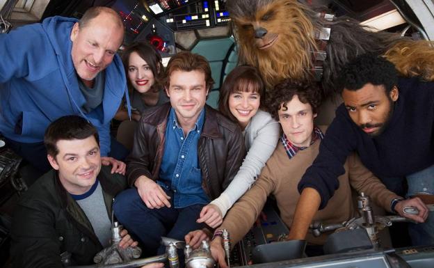 Los protagonistas de la película posan antes del rodaje. /