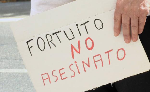 Familiares de uno de los fallecidos pide justicia. /