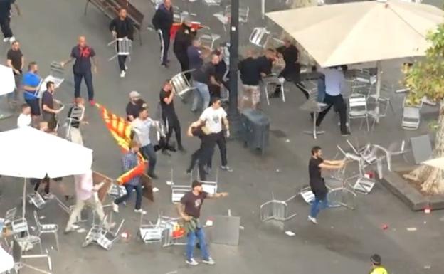 Pelea tras la manifestación del 12 de octubre./Efe