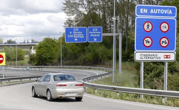Imagen de uno de los accesos de la Autovía del Noroeste A-6./