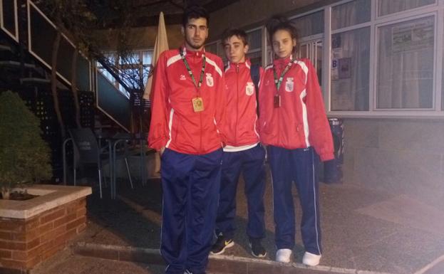 Los representantes del Valderas en esta competición./