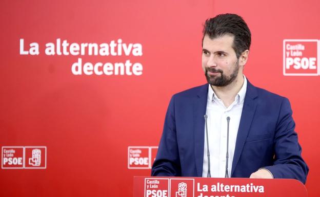 El secretario general del PSCyL, Luis Tudanca, informa tras la Comisión Ejecutiva./Miriam Chacón