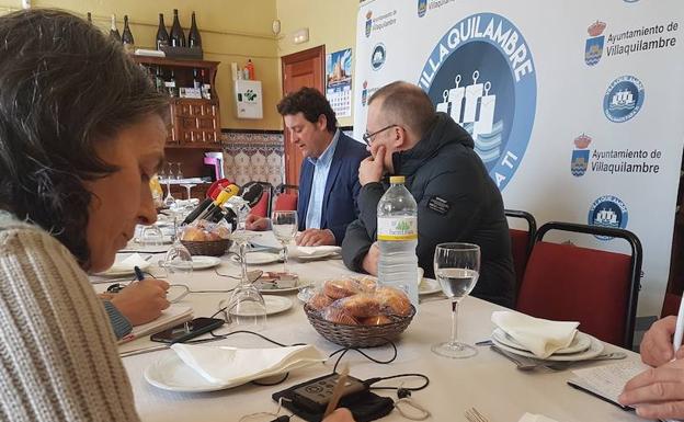 Desayuno informativo del alcalde de Villaquilambre.