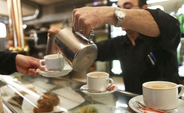 El coste laboral repunta un 0,4% en Castilla y León en el cuarto trimestre, hasta los 2.420 euros