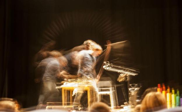La programación familiar musical continúa en el Musac con un concierto interactivo del artista Neønymus