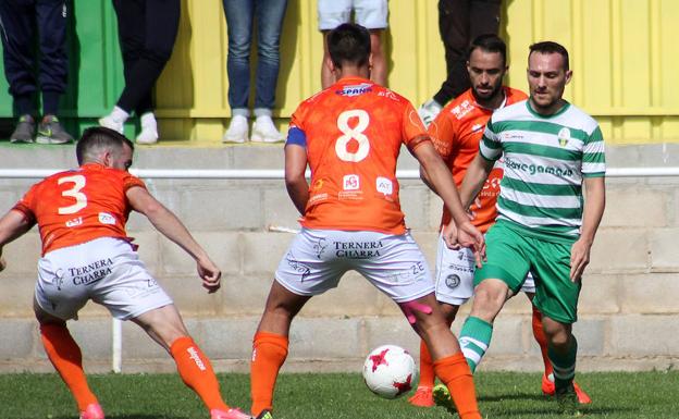 Un lance de un partido de La Virgen./Peio García