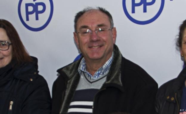 Sigifredo Benavides deja de ser concejal de Bienestar Social en Bembibre./