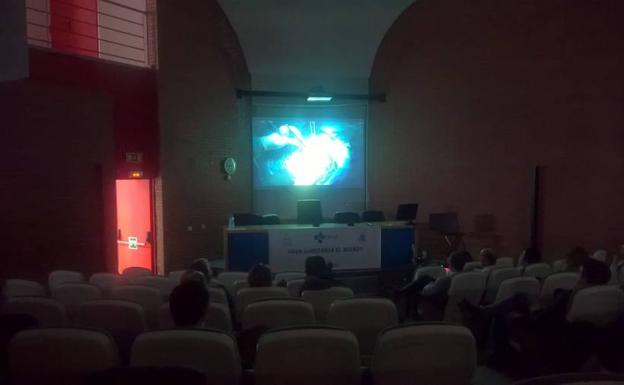 Imagen de uno de los instantes de la operación de hombro./