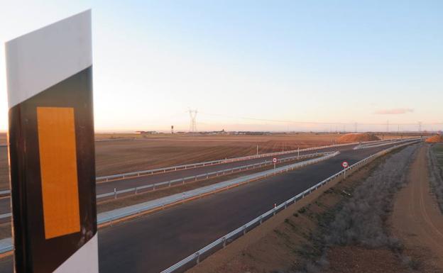 Obras de la autovía León-Valladolid. /