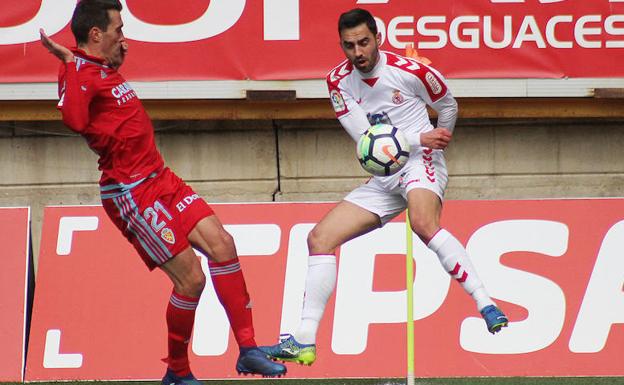 Viti, en el partido ante el Zaragoza./Peio García