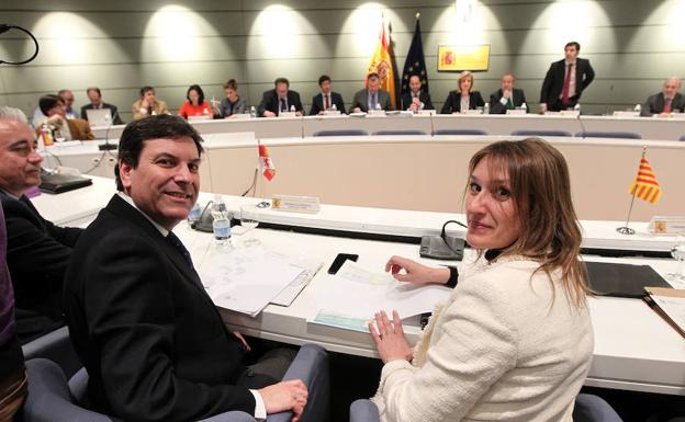 El consejero de Empleo, Carlos Fernández Carriedo, asiste a la LXIX Conferencia Sectorial de Empleo y Asuntos Laborales./Juan Lázaro