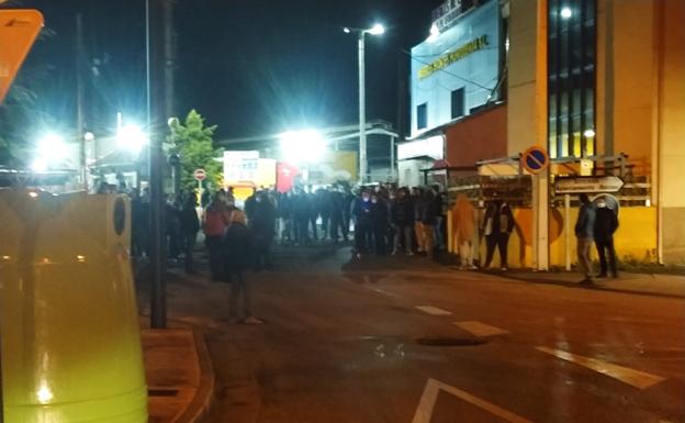 Los trabajadores de Roldán respaldan la primera jornada de huelga en  demanda de una única prima de producción y exigen una propuesta a la  empresa | El Bierzo Noticias - Leonoticias