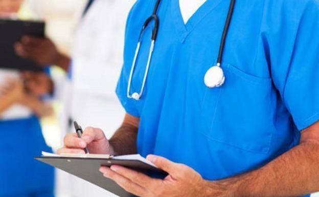 SAE reclama el aumento de técnicos de enfermería en la planta covid del Hospital del Bierzo