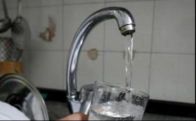 Castropodame comienza a restringir el uso del agua en tres localidades del municipio