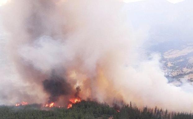 Incendio en Cabanillas de San Justo, en el municipio de Noceda del Bierzo.