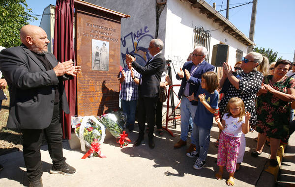 Acto de homenaje a Jerónima Blanco y Fernando Cabo, asesinados en 1936 en Ponferrada.