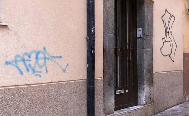 Un graffiti en una pared de León./