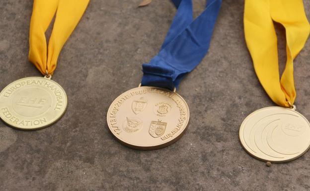 Las tres medallas europeas de Mireya González.