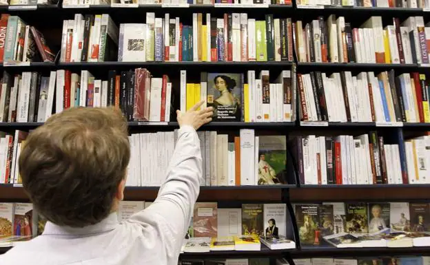 Los libreros leoneses «mantienen el tipo» pese a una fuerte bajada de ventas de hasta el 50% en los últimos años