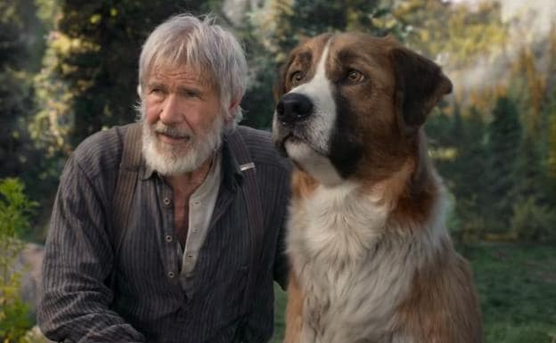 Harrison Ford, junto al perro digital que protagoniza 'La llamada de lo salvaje'./