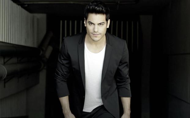 Carlos Rivera: «Los artistas raros hoy somos los que no subimos fotos íntimas»