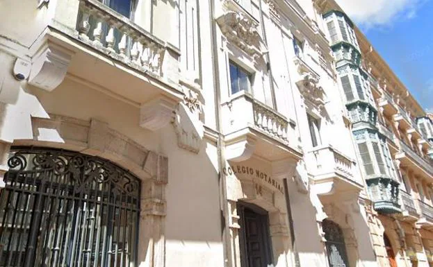 Fachada del Colegio notarial de Castilla y León./