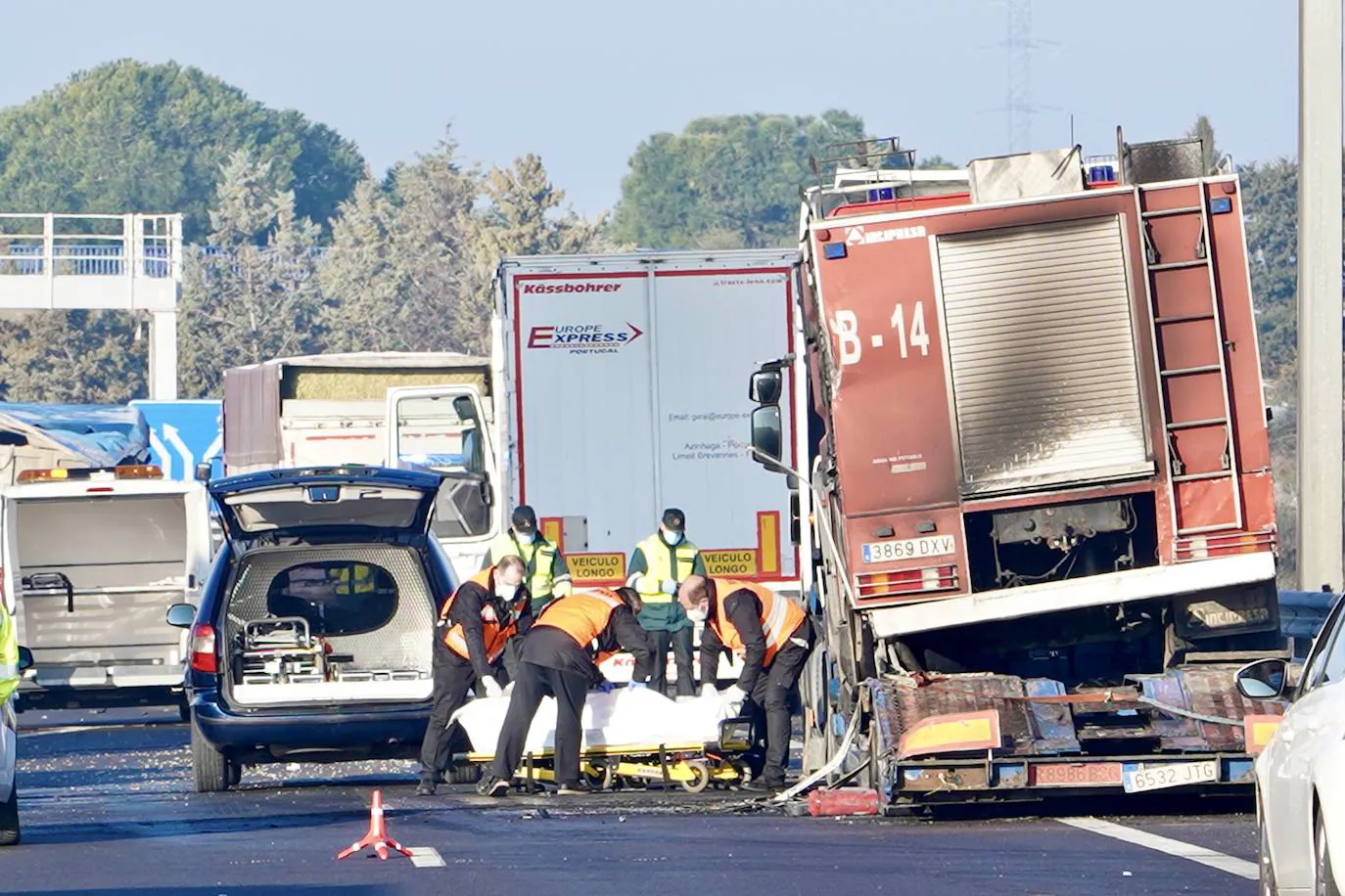 Fotos Tres Personas Muertas Atropelladas Al Tratar De Auxiliar A Un Camión Accidentado En 0005