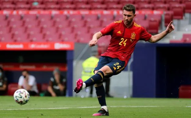 Aymeric Laporte, durante el España-Portugal./kiko huesca / efe