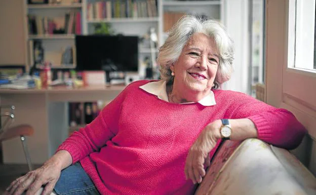 María Ángeles Durán, fotografiada en su casa./isabel permuy