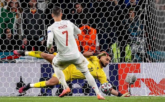 Los penaltis apartan a una gran España de la final de la Eurocopa