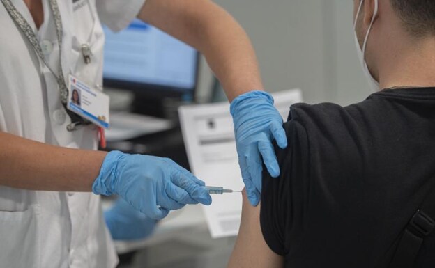 Más de la mitad de España ya está vacunada con la pauta completa
