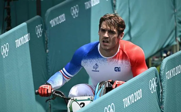 El ciclista francés de BMX Sylvain Andre, en zona mixta en Tokio. /AFP