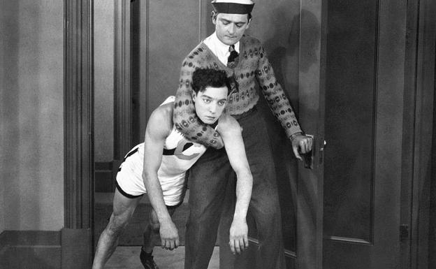 Fotograma de la película 'El Colegial' protagonizada por Buster Keaton./