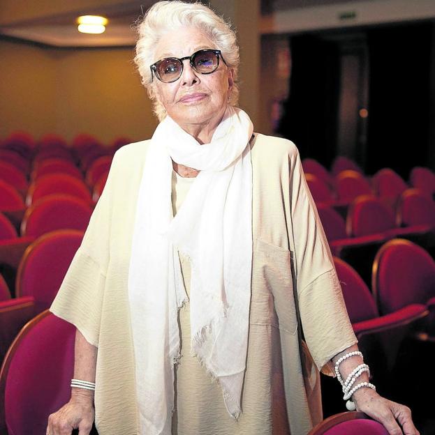 Lola Herrera sigue en los escenarios en plena forma con 88 años./rodrigo jiménez