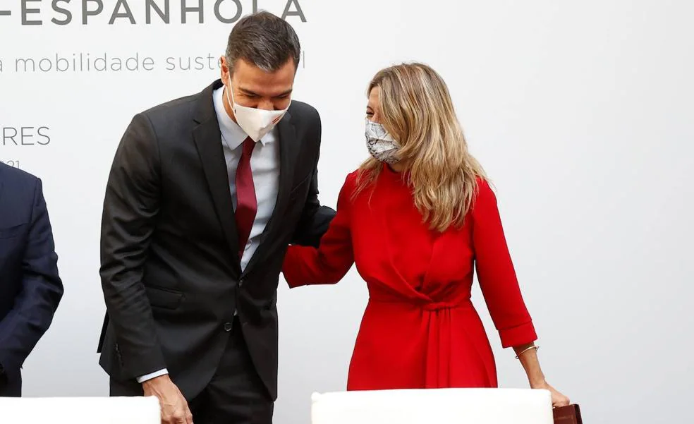 Pedro Sánchez y Yolanda Díaz durante la última cumbre Hispano-Portuguesa./EFE