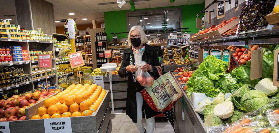 Cada español gastará 200 euros más en alimentos por la subida de precios |  leonoticias